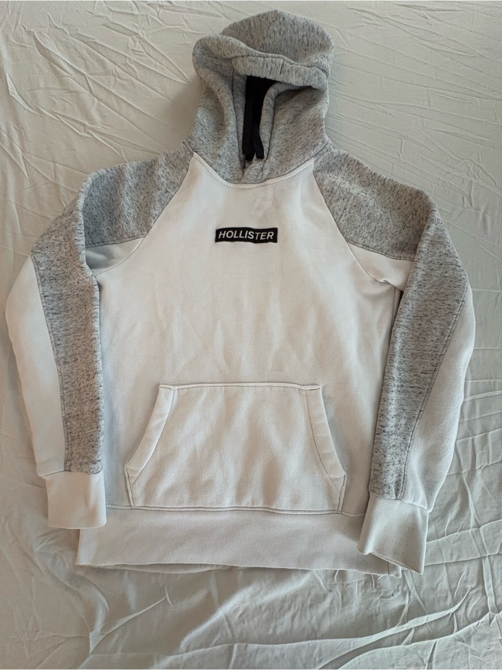 Hollister Men’s Small White Gray Colorblock Pullover Hoodie Logo